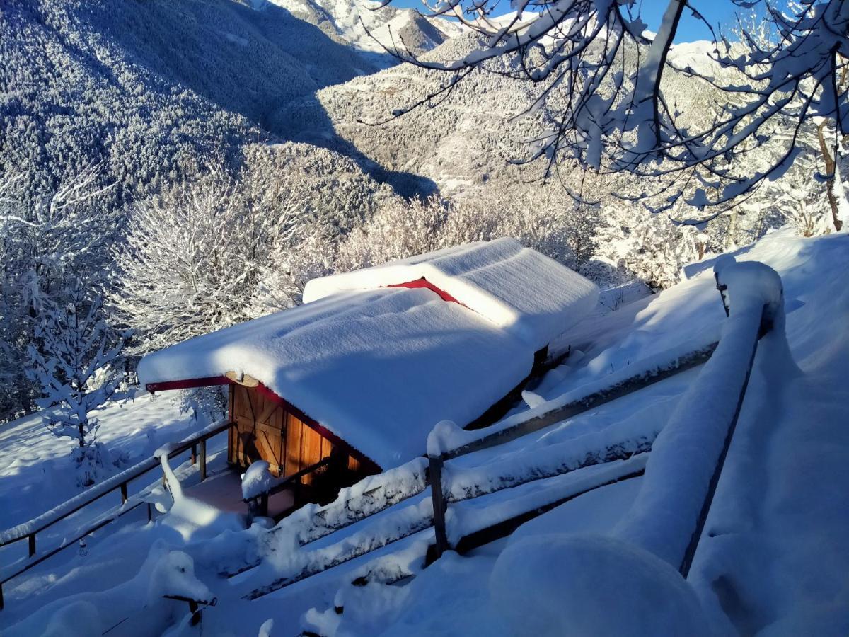 Bed and Breakfast Les Toits Rouges - Le luxe de la simplicité au bout du sentier à Saint-Étienne-de-Tinée Extérieur photo