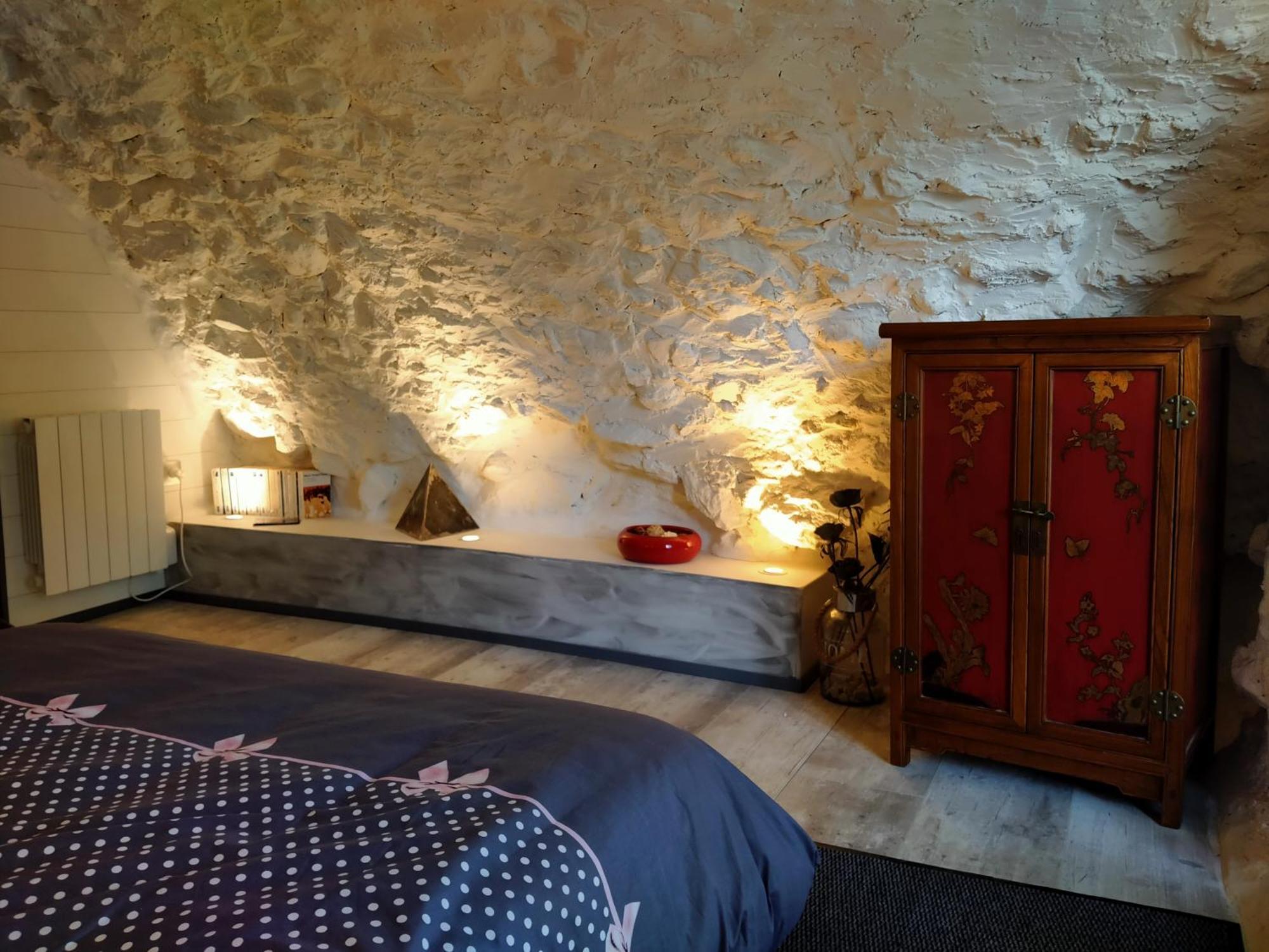 Bed and Breakfast Les Toits Rouges - Le luxe de la simplicité au bout du sentier à Saint-Étienne-de-Tinée Extérieur photo